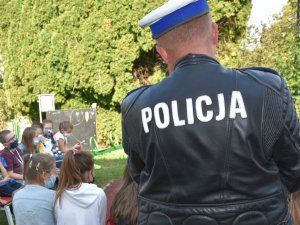 Zdjęcie przedstawia zdjęcie poglądowe Bezpieczna droga do szkoły.