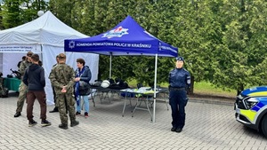 stoisko policji