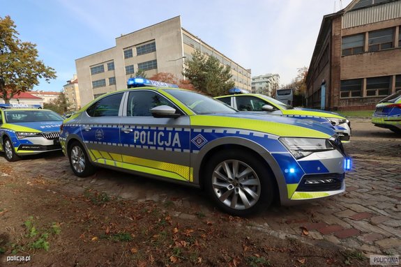 radiowozy policyjne