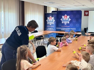 rozdawanie odblasków
