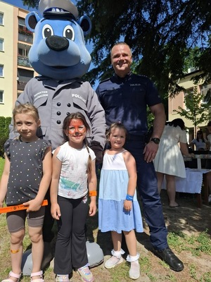 policjant i dzieci