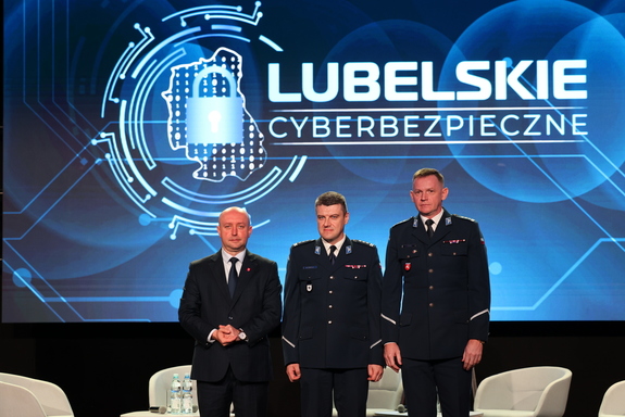 konferencja lubelskie cyberbezpieczne przy udziale Zastępcy Komendanta Wojewódzkiego Policji w Lublinie